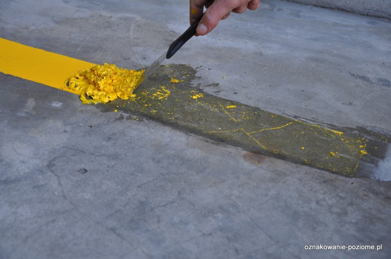 usuwanie oznakowania poziomego metodą bezinwazyjną chemiczną